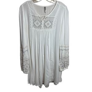 Monoreno | Women's L White Rayon Tunic Embroidered